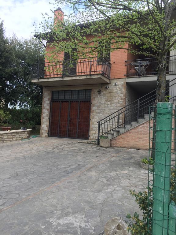 טודי Appartamento Dell Agriturismo Pane E Olio מראה חיצוני תמונה